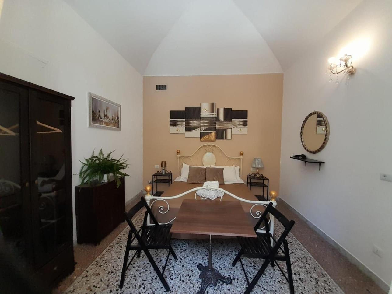 Casa Roma Affittacamere Esterno foto
